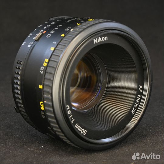 Nikon 50mm f 1.8d af nikkor