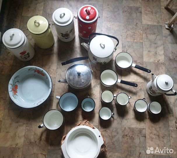 Эмалированная посуда из СССР, сковорода,много