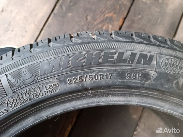 Michelin X-Ice XI3 225/50 R17 98H