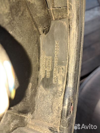 Задний фонарь dodge caravan