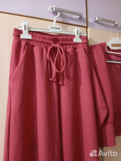 Костюм женский летний 42