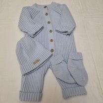Вязаный костюм для новорожденного 68