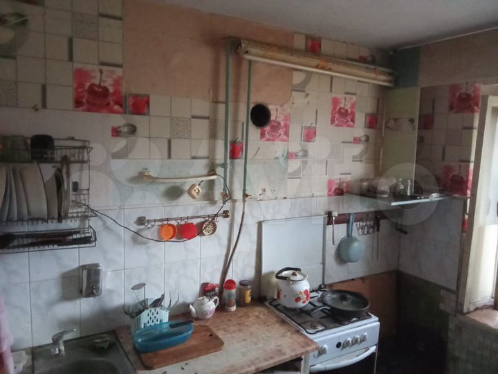 Комната 19 м² в 3-к., 1/3 эт.