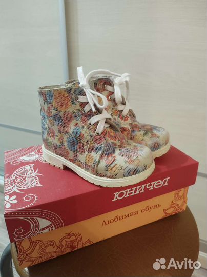 Ботинки для девочки р.25