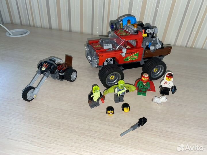 Lego Hidden side 70421