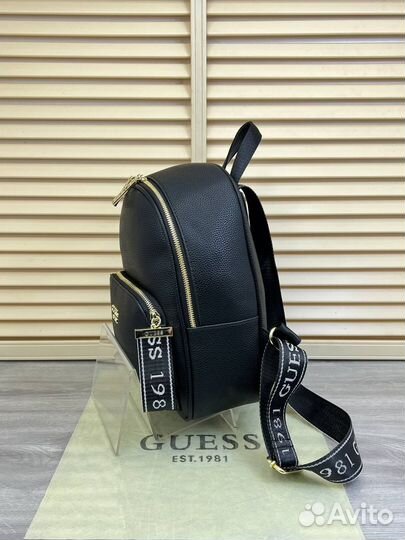 Рюкзак женский Guess