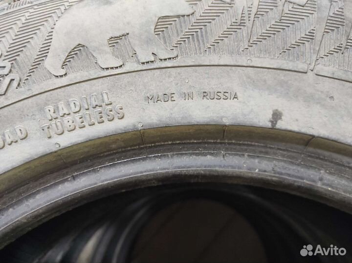 Gislaved Nord Frost 200 215/65 R16