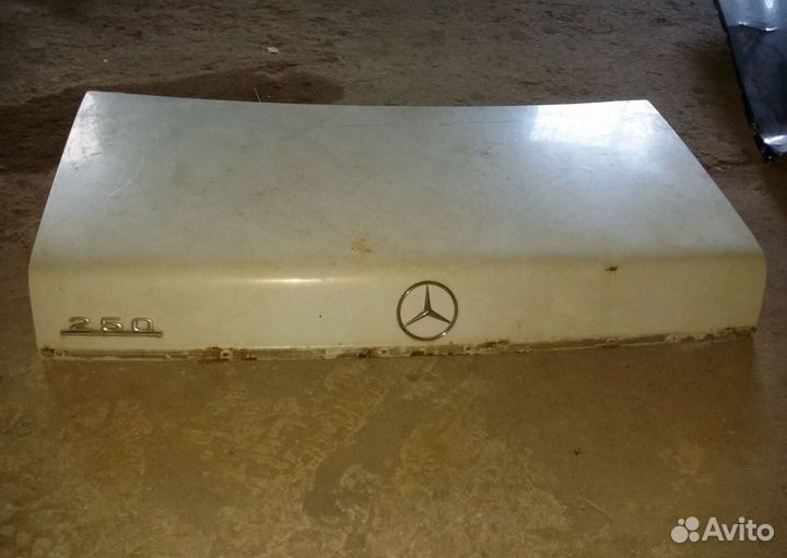 Крышка багажника мерседес E 123