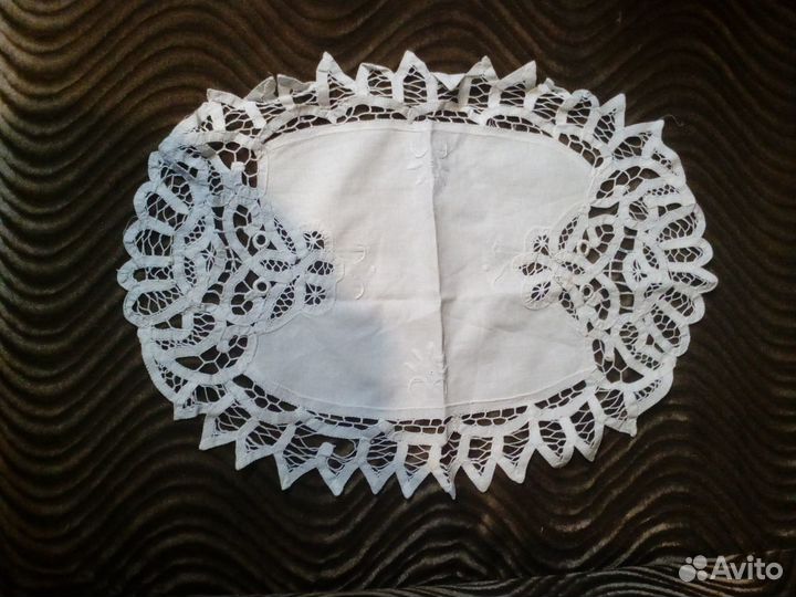 Кружевные салфетки и накидка