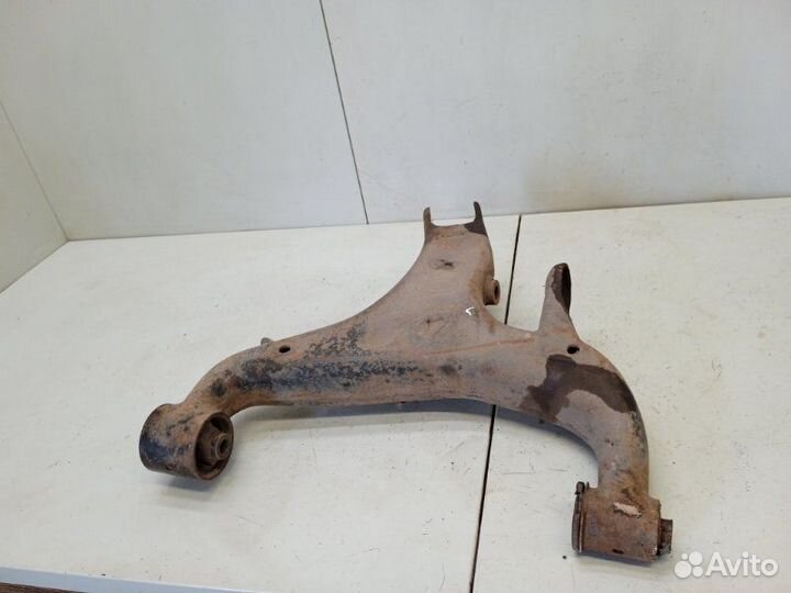 Рычаг задний левый нижний Land Rover Discovery 3