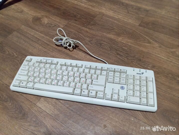 Клавиатура Genius