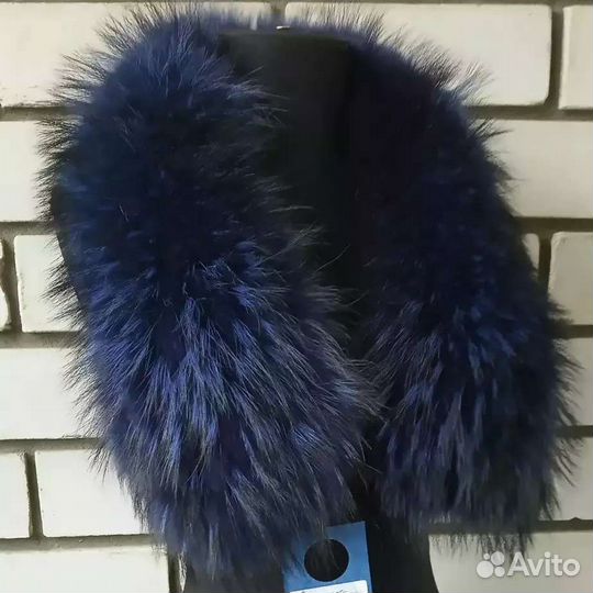 Воротник-опушка из натурального меха енота