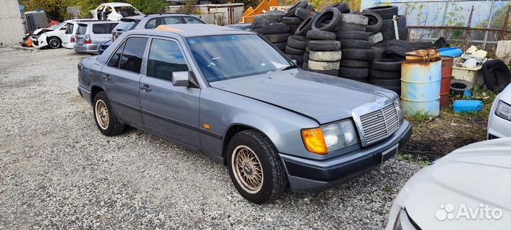 В разбор Mercedes E230 W124 из Японии