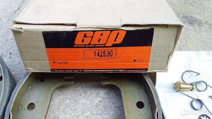 Ford Fiesta 76-83 Тормозные колодки задние