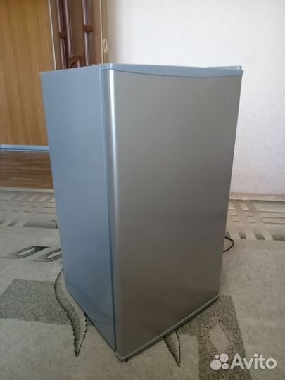 Холодильник dexp 93 Литра