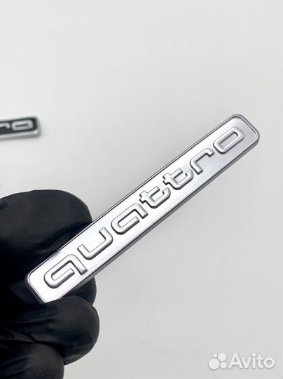 Quattro логотип 95/15мм