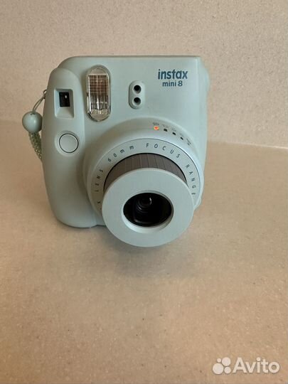 Плёночный фотоаппарат Instax mini 8