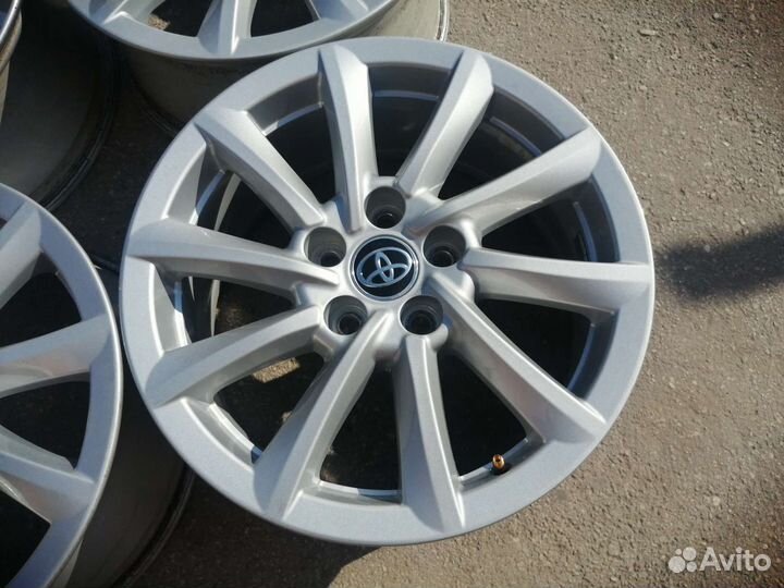 17 литые диски Toyota Camry Почти новые оригинал