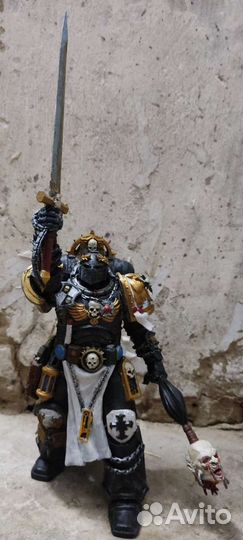 Warhammer 40000 Чемпион Императора