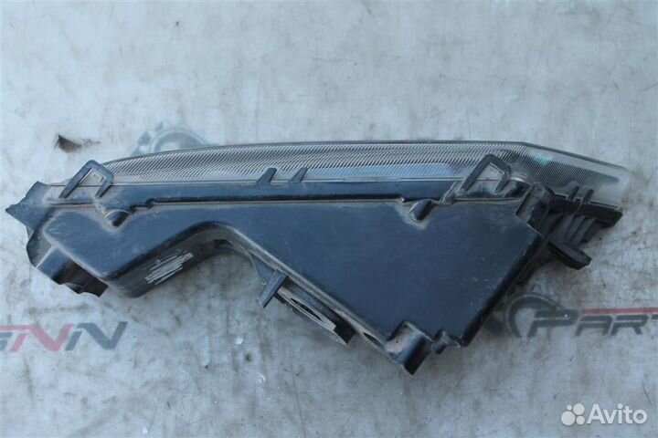 Фара противотуманная правая Фольксваген Тигуан