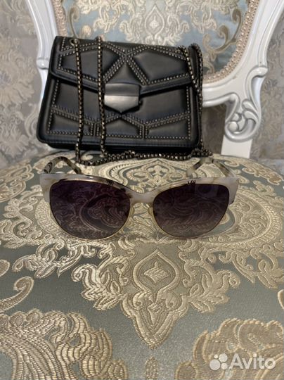 Солнцезащитные очки