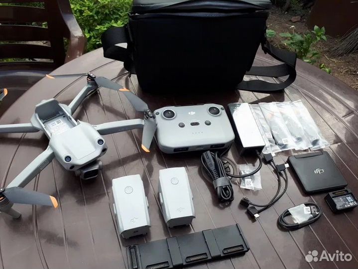 Квадрокоптер DJI Mavic Air2s fly more combo