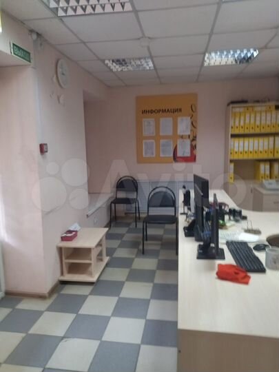 Торговая площадь, 52 м²