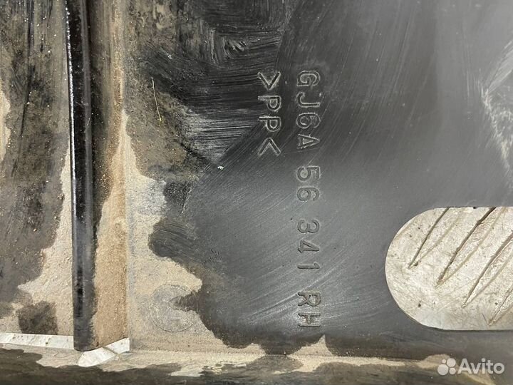 Защита двигателя боковая левая Мазда Атенза GG