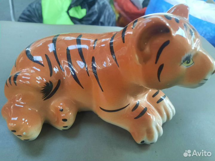 Тигр статуэтка