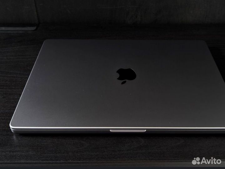 Macbook pro 16 m1pro 16 512 4 цикла