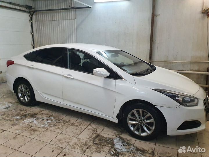Hyundai i40 1.6 МТ, 2015, битый, 300 000 км