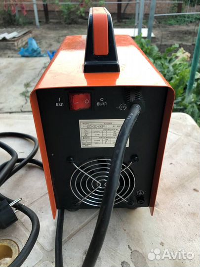 Инверторный сварочный аппарат Edon LV-220S