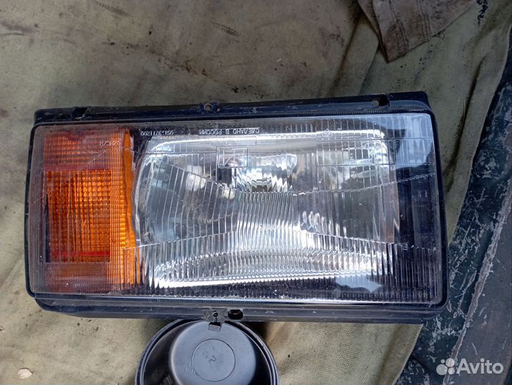 Фара левая ваз 2107-2105