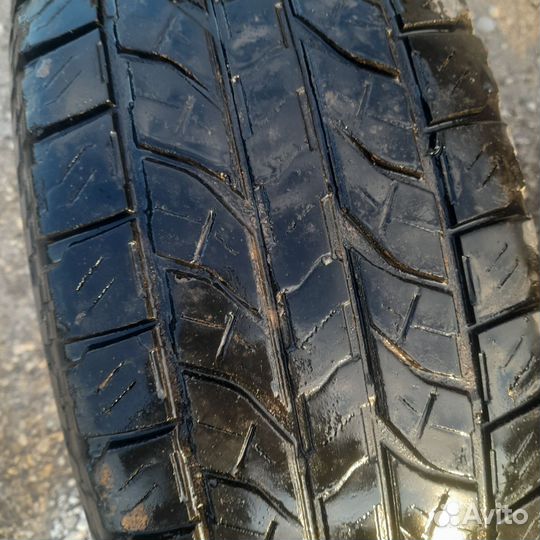 Yokohama 104ZR 275/70 R16