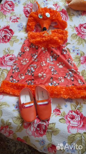 Новогодний костюм лисички + чешки 28 размер