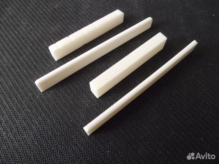 Верхний и нижний костяные порожки на клас.гитару