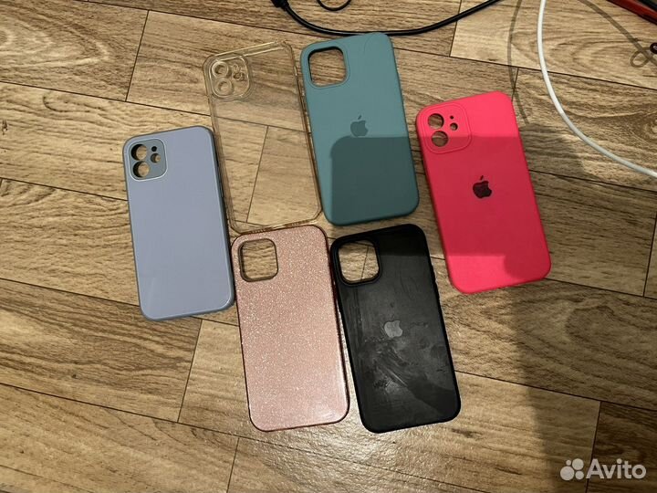 Продам чехлы на iPhone 12