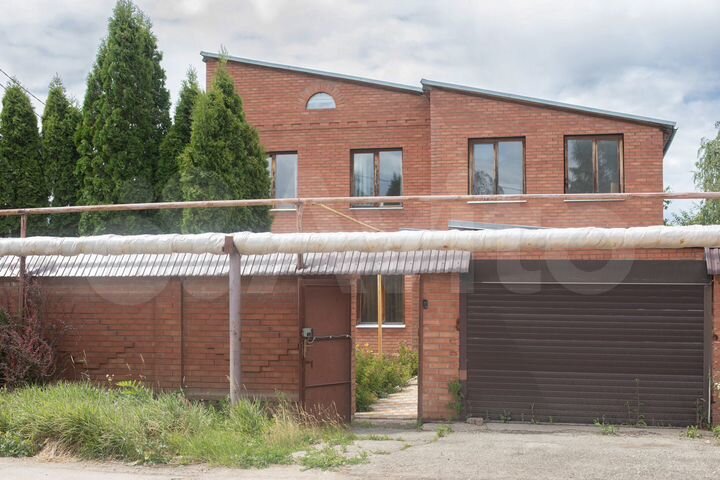 Дом 271,9 м² на участке 8,7 сот.