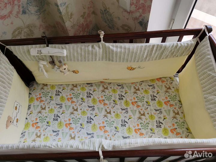 Кровать детская с продольным маятником, матрасом