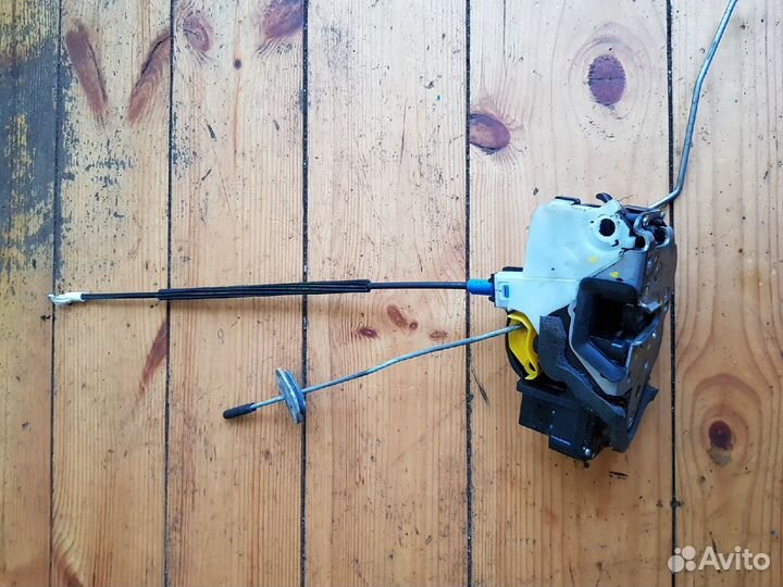 Замок двери Opel Astra J 2012 1.4 АКПП