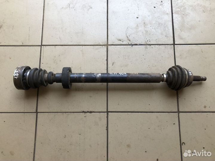 Привод передний Volkswagen Vento 1.8