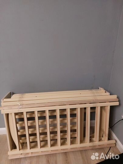 Детская кровать качалка с маятником