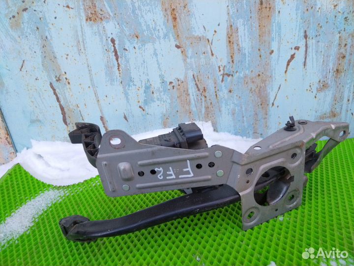 Педальный узел Ford Focus 2