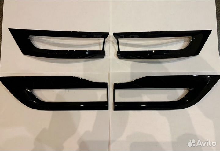 Реснички задних фонарей Jeep Grand Cherokee WK2