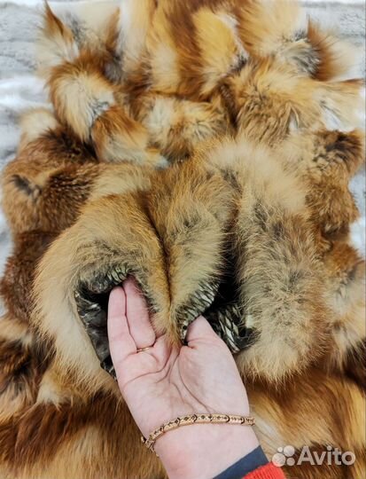 Натуральная шуба, лиса, состояние хорошее