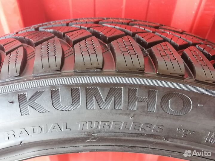 Kumho WinterCraft WP72 225/40 R19