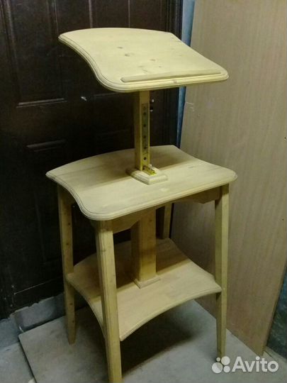 Пюпитер. подставка