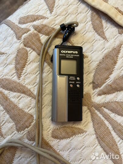 Диктофон olympus WS-200S