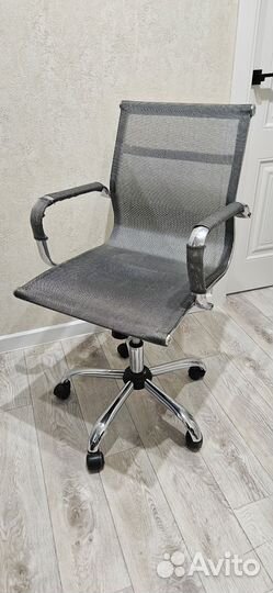 Компьютерное кресло