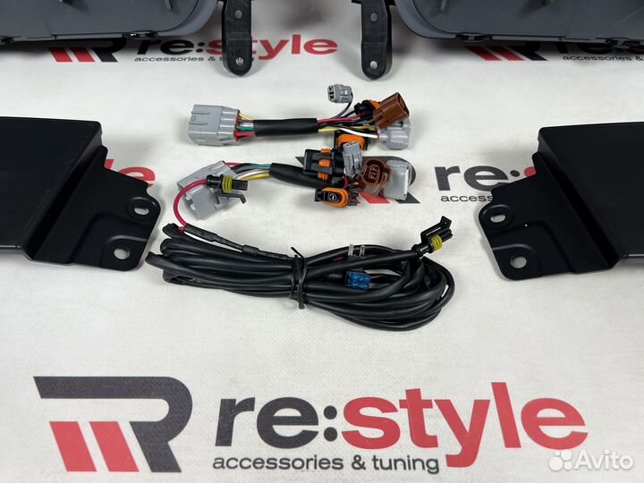 Фары Tundra 07-13г / Sequoia 07-17г